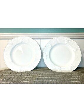 Set Of 2 Vintage Indiana Glass Colony Harvest Milk Glass 9.75” Plates grape leaf